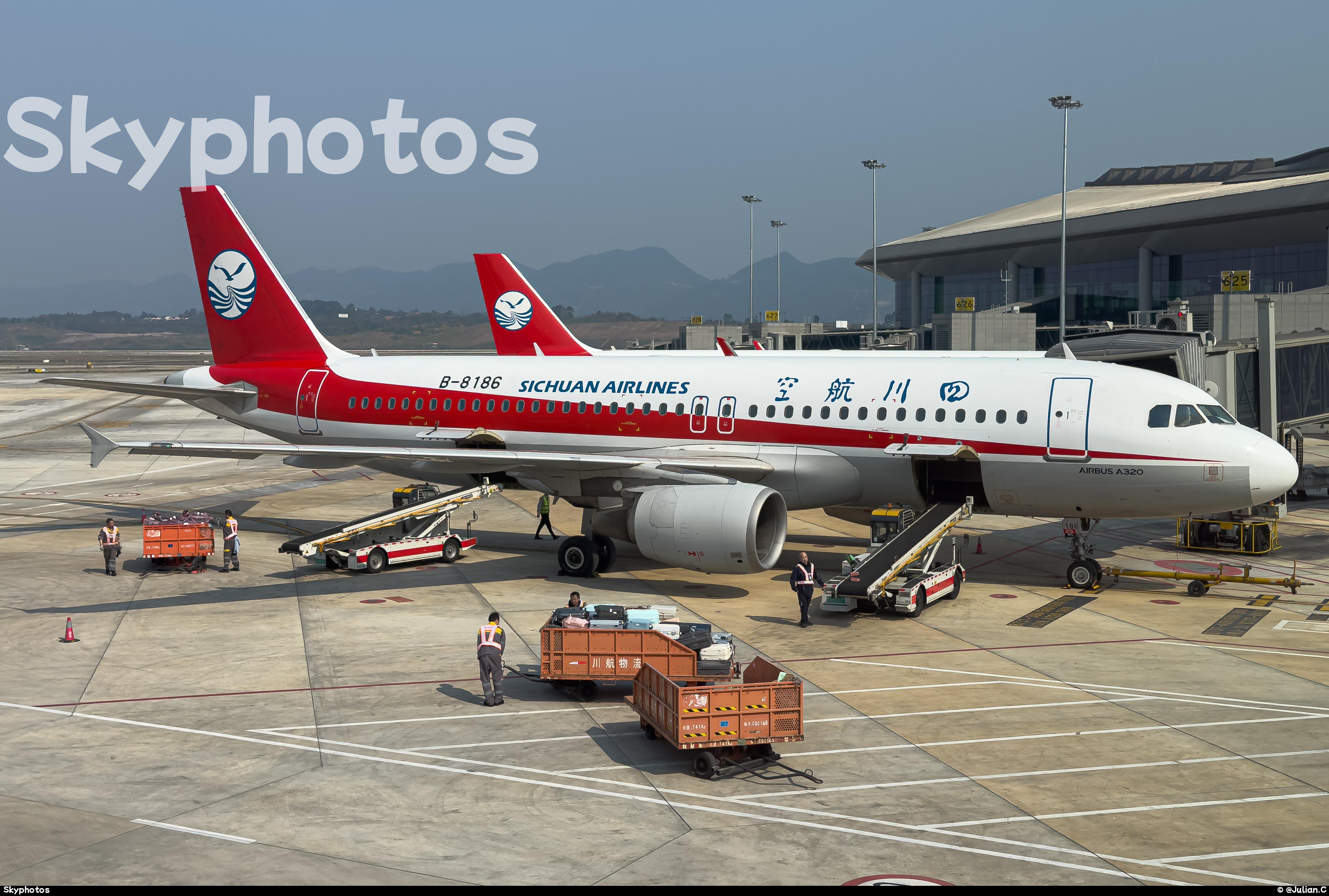 四川航空 Airbus A320-214