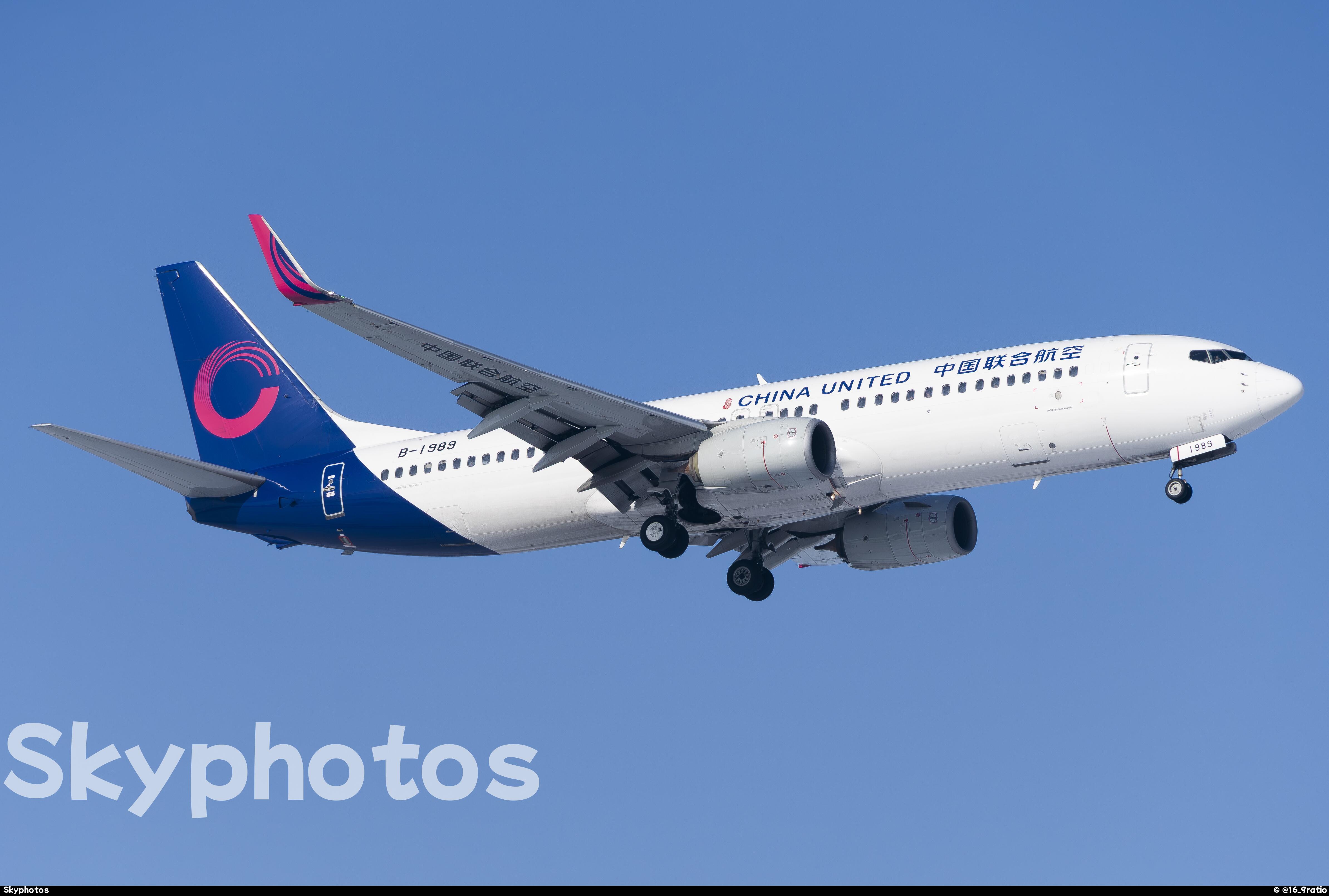 中国联合航空 B737-89P(WL)