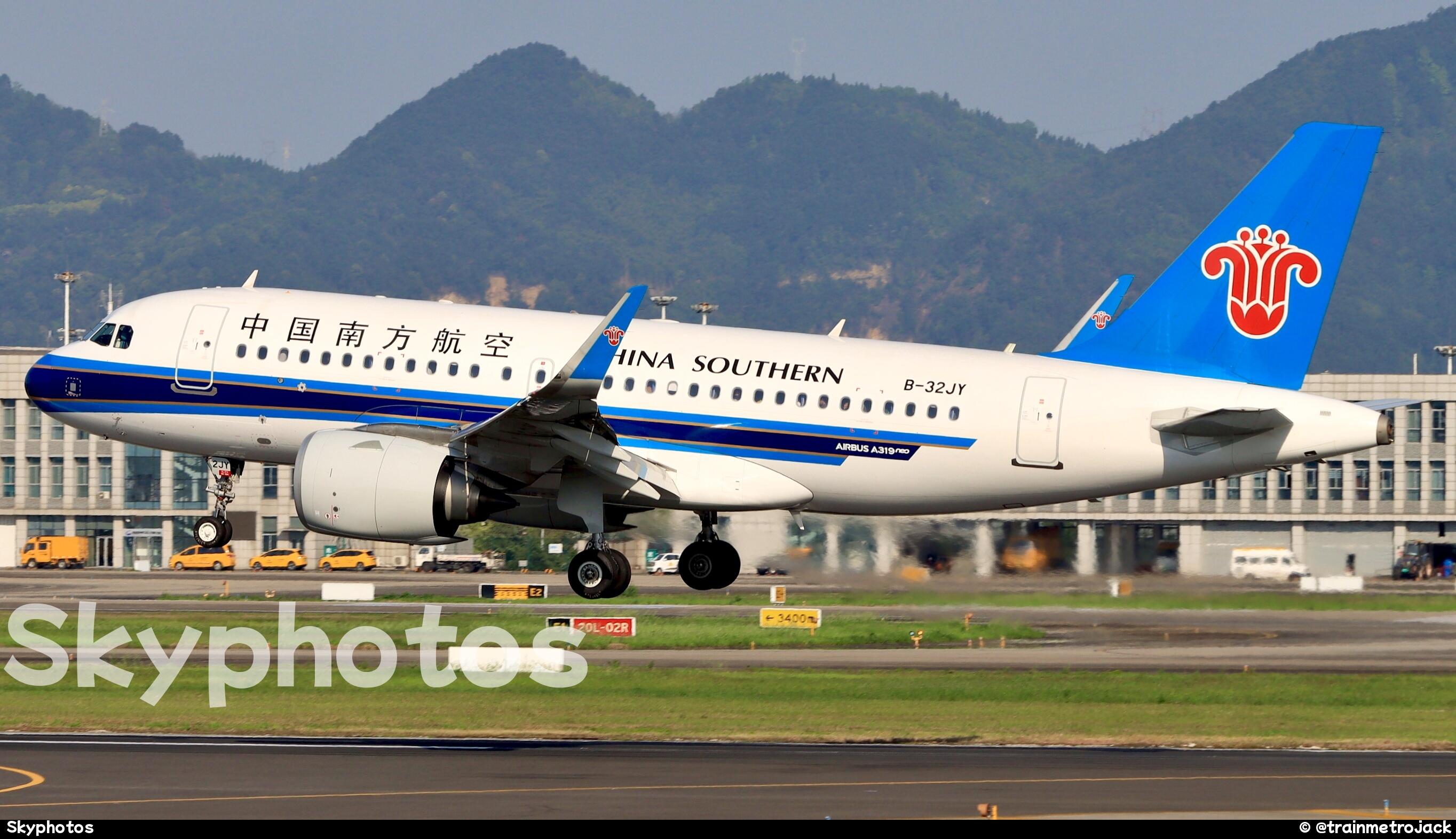 中国南方航空 A319-153N