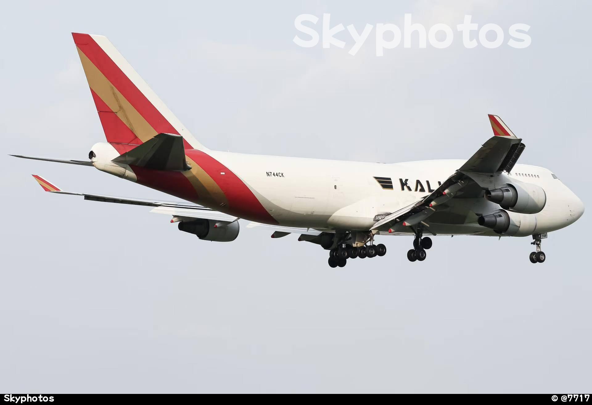卡利塔航空 Boeing747-466（BCF）